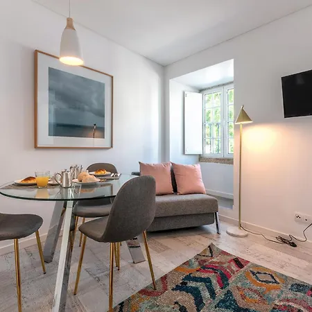 Portas Do Ceu Apartment Lisbon