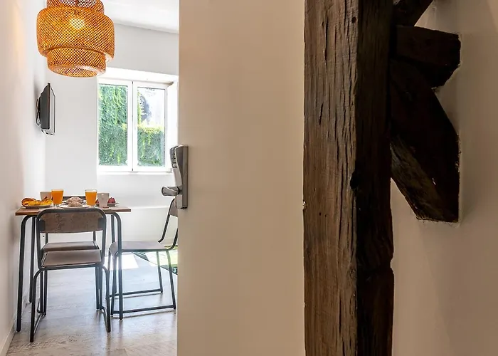 Portas Do Ceu Apartment Lisbon